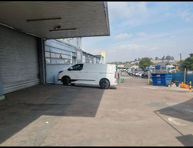 847M² WAREHOUSE TO LET IN WESTMEAD